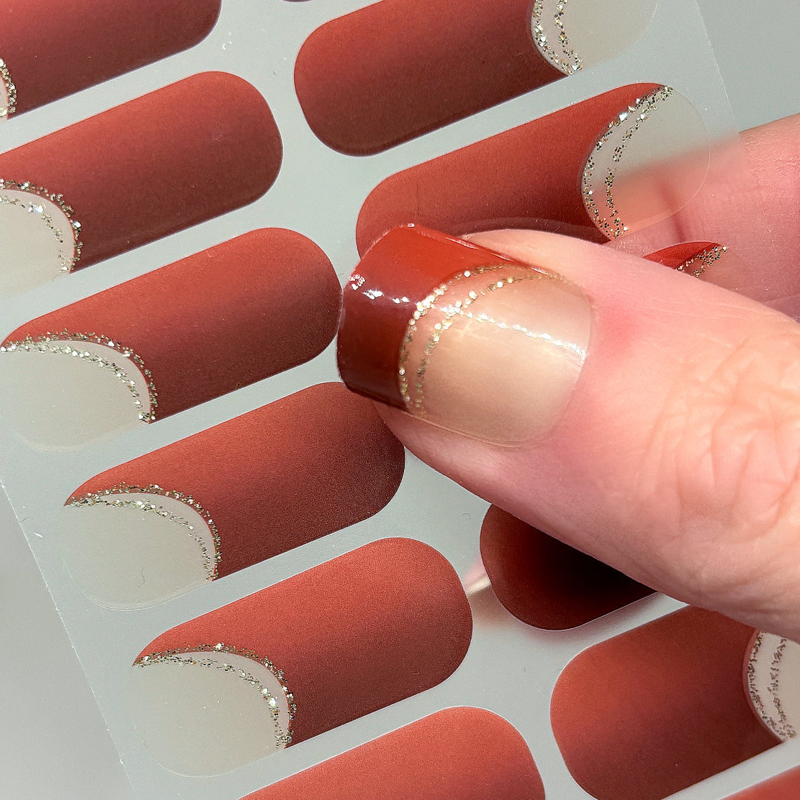 🎁 French Tips - Hazelnut Gold Halo Nail Wraps (100% off)