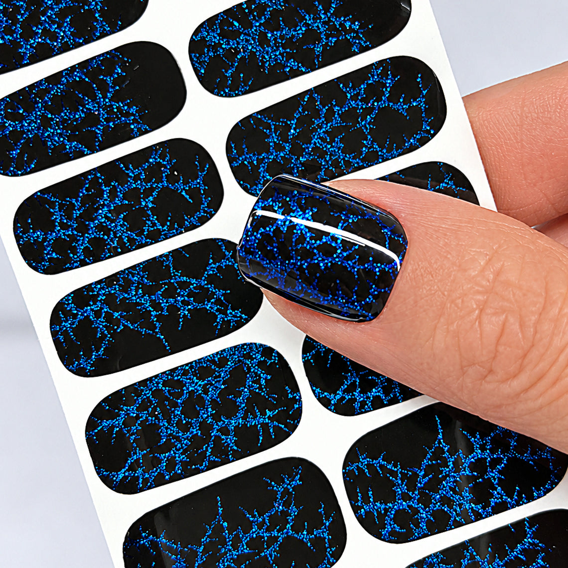 Gothic Thorns Exclusive Nail Wraps (Color Shift)