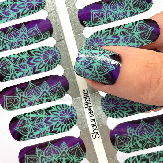 Mandala Glow Exclusive Design Nail Wraps (GLOW IN DARK)