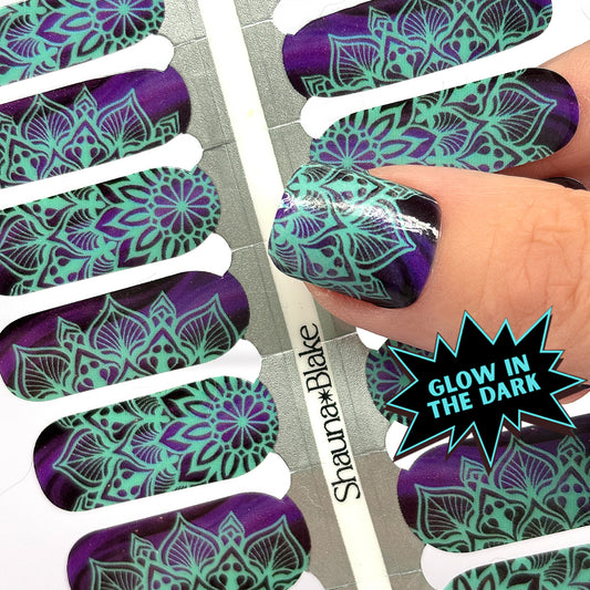 Mandala Glow Exclusive Design Nail Wraps (GLOW IN DARK)