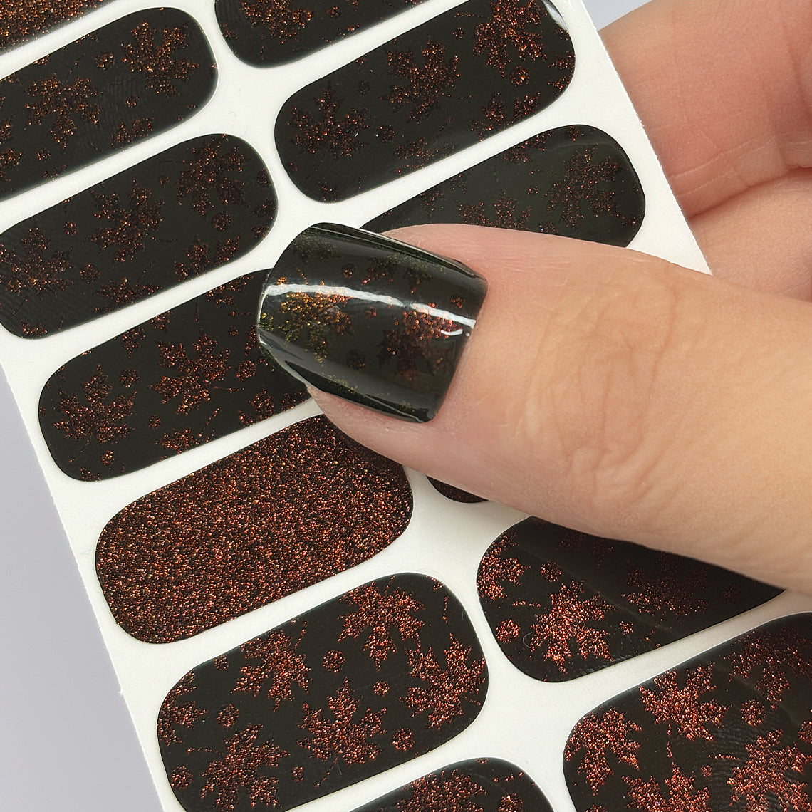 Mystic Maple Leaf Exclusive Nail Wraps (Color Shift)