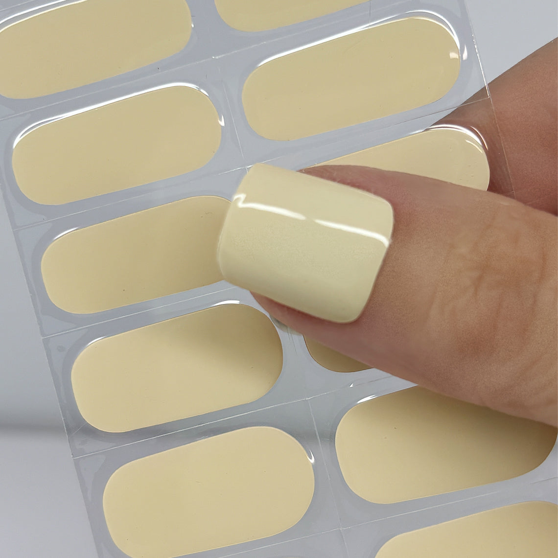 Vanilla Solid No Light Gel Nail Wraps (NLG)