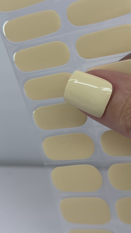 Vanilla Solid No Light Gel Nail Wraps (NLG)